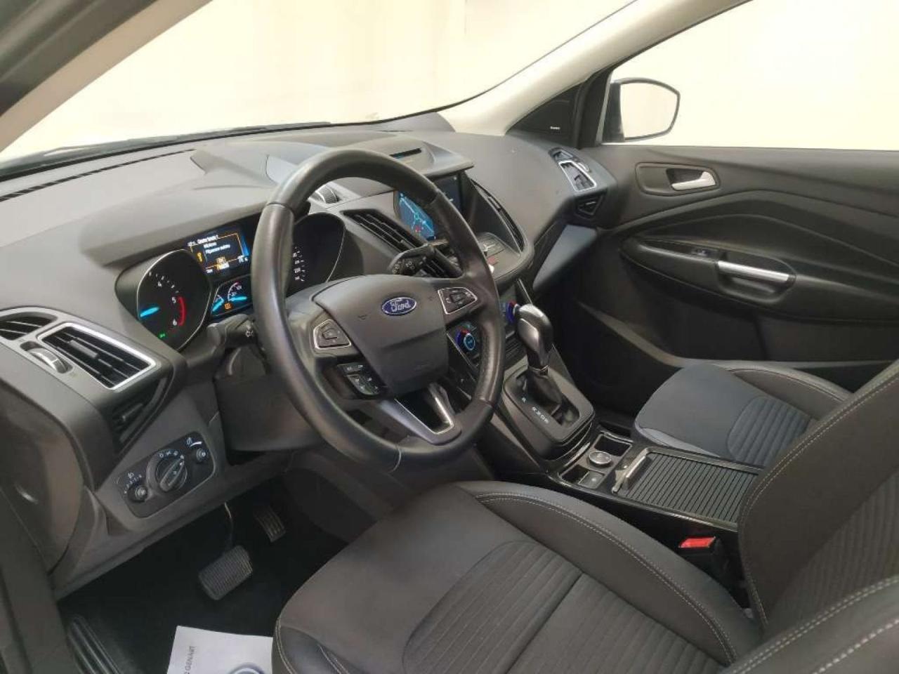 Ford Kuga - Foto 4