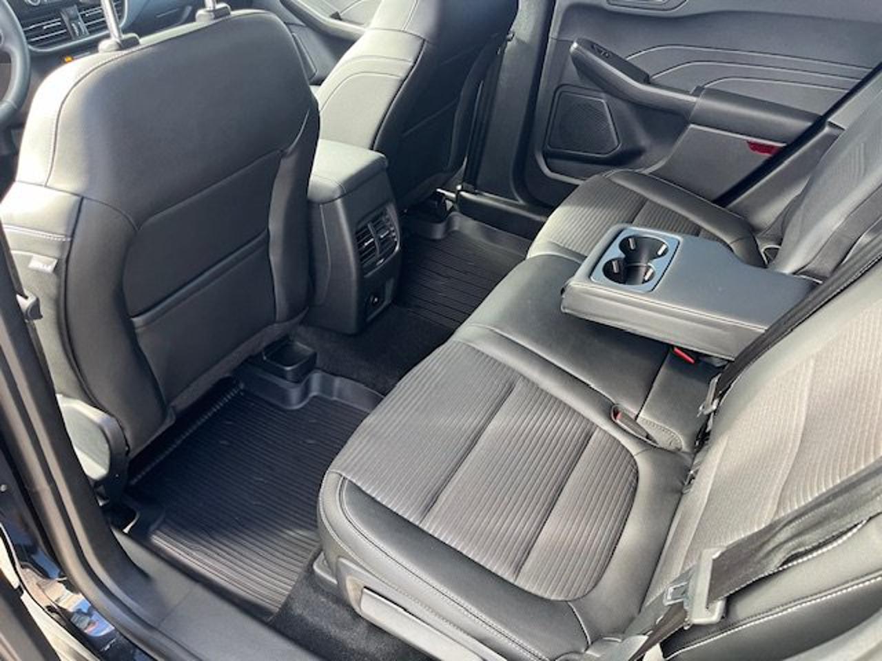 Ford Kuga - Foto 2