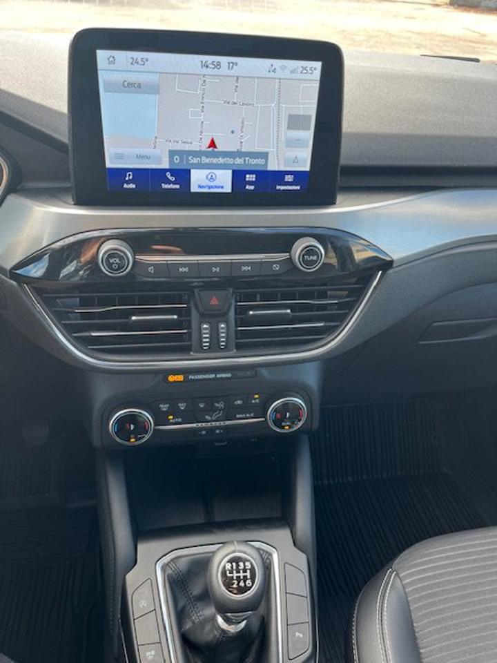 Ford Kuga - Foto 4