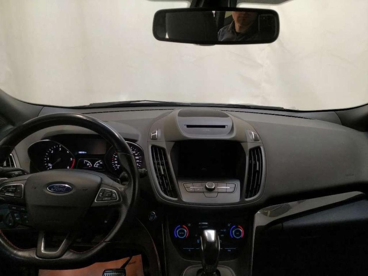 Ford Kuga - Foto 4