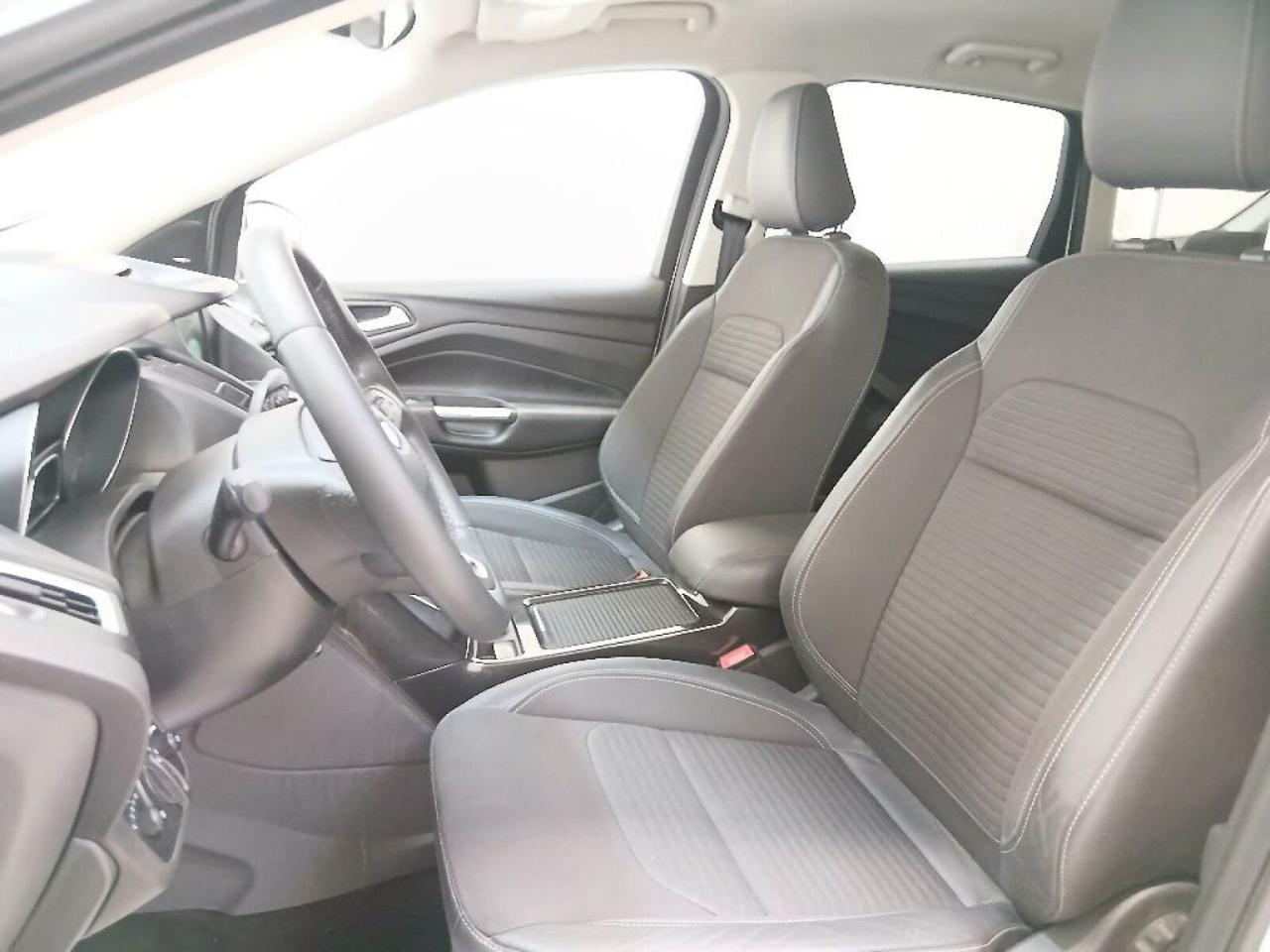 Ford Kuga - Foto 5