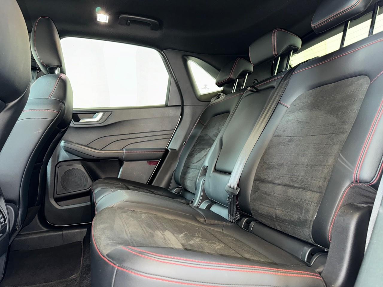 Ford Ford Kuga usata, con 12,3 display multifunzionale pannello strumenti 1 e 31,2, 8,0 display multifunzionale touch screen, plancia 1 e 20,3