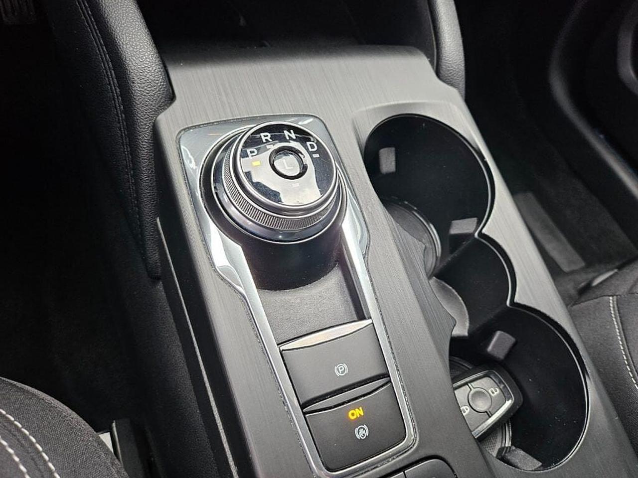 Ford Ford Kuga usata, con 5 sedili