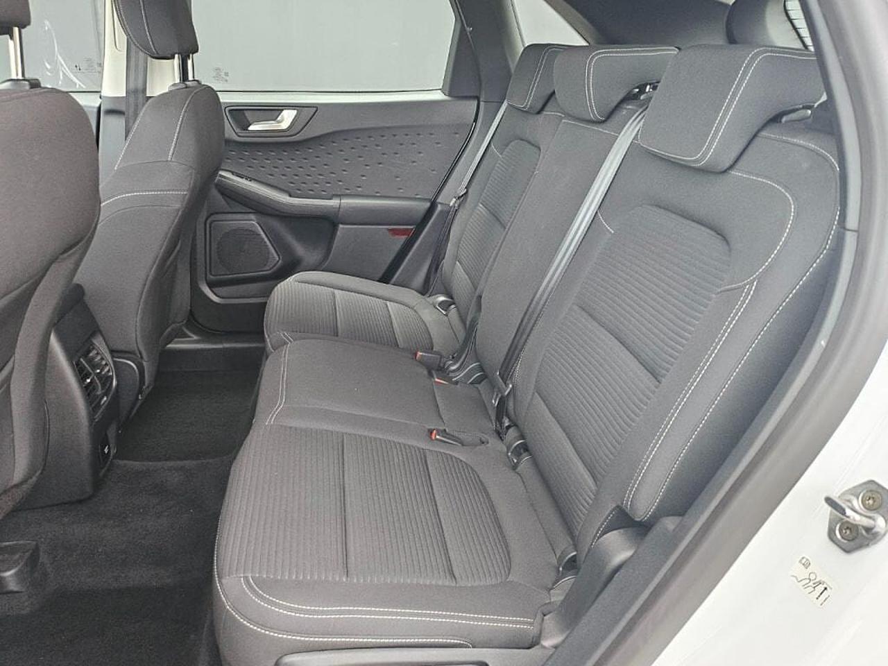 Ford Ford Kuga usata, con alzacristalli elettrici anteriori e posteriori