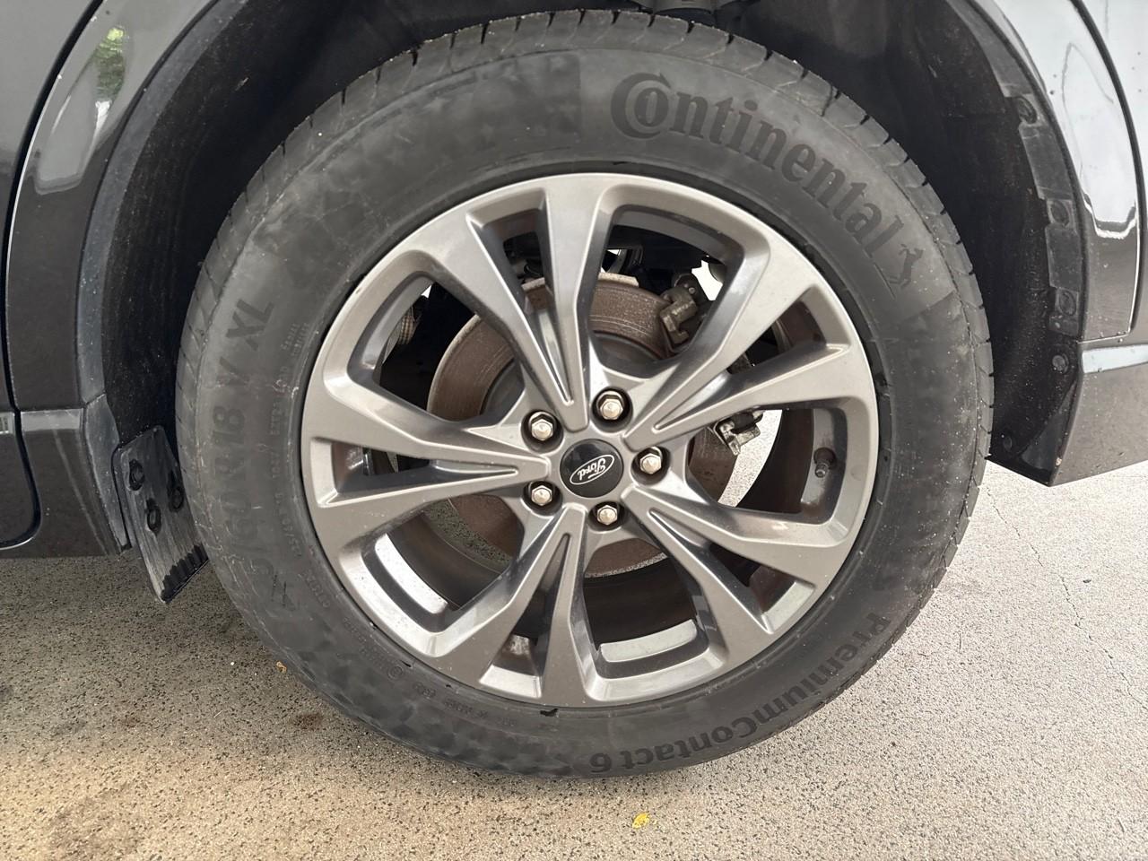 Ford Ford Kuga usata, con 4 freni a disco con 2 dischi ventilati