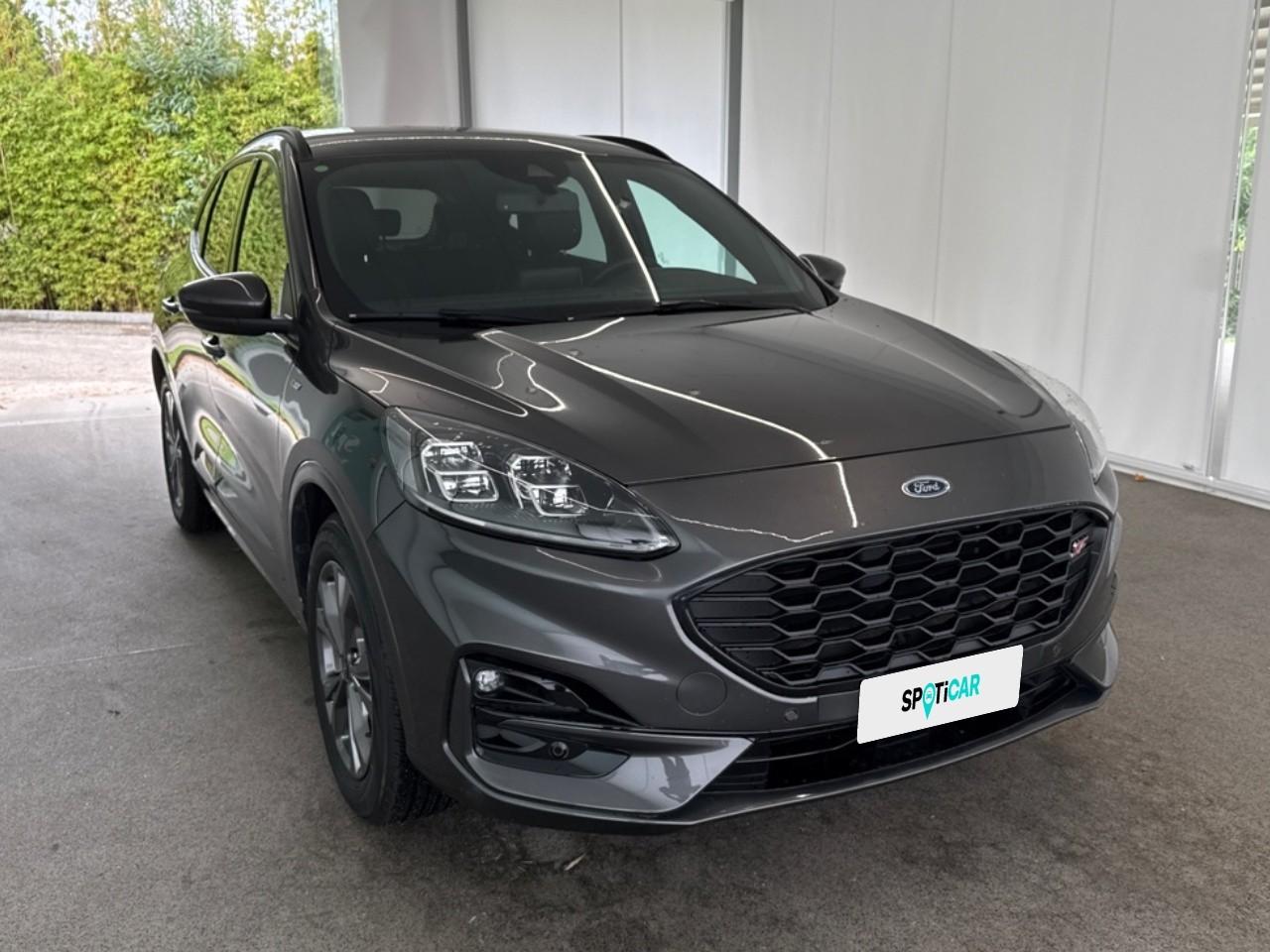 Ford Ford Kuga usata, con bracciolo anteriore