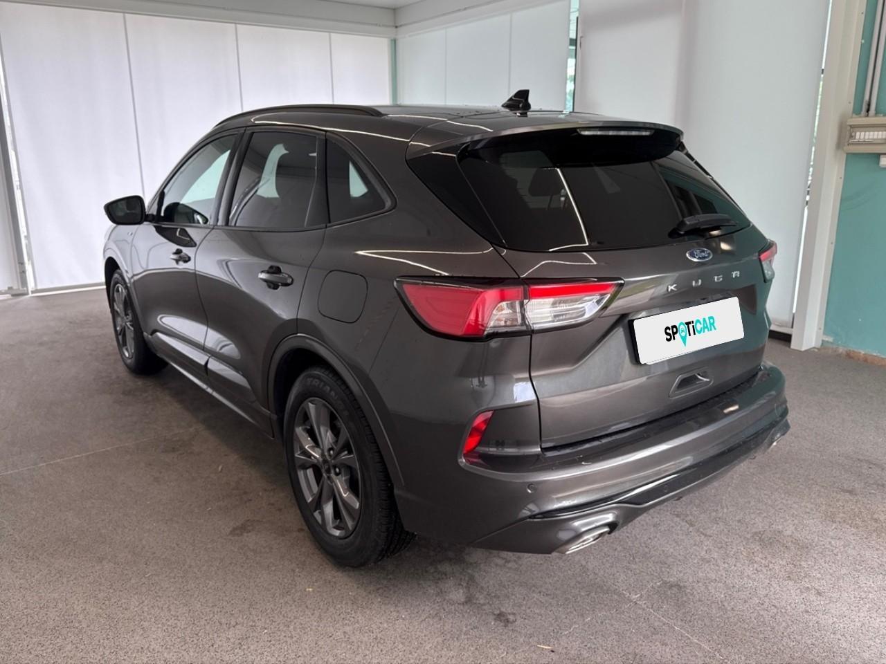 Ford Ford Kuga usata, con cinture sicurezza post. conducente, cinture sicurezza post. passeggero, cinture sicurezza post. centrale a 3 punti