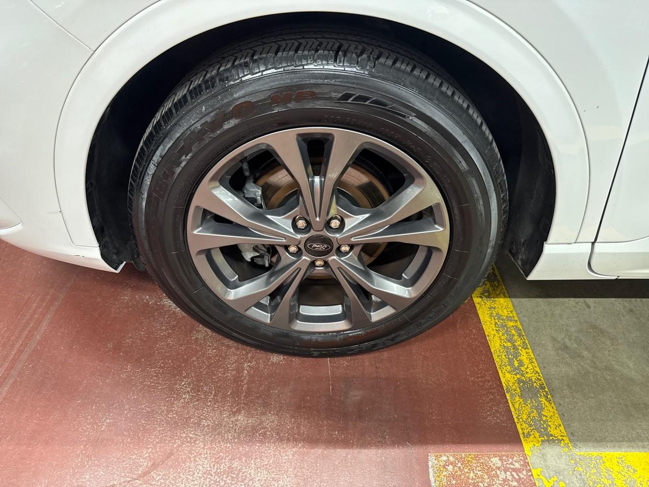 Ford Ford Kuga usata, con 4 freni a disco con 2 dischi ventilati