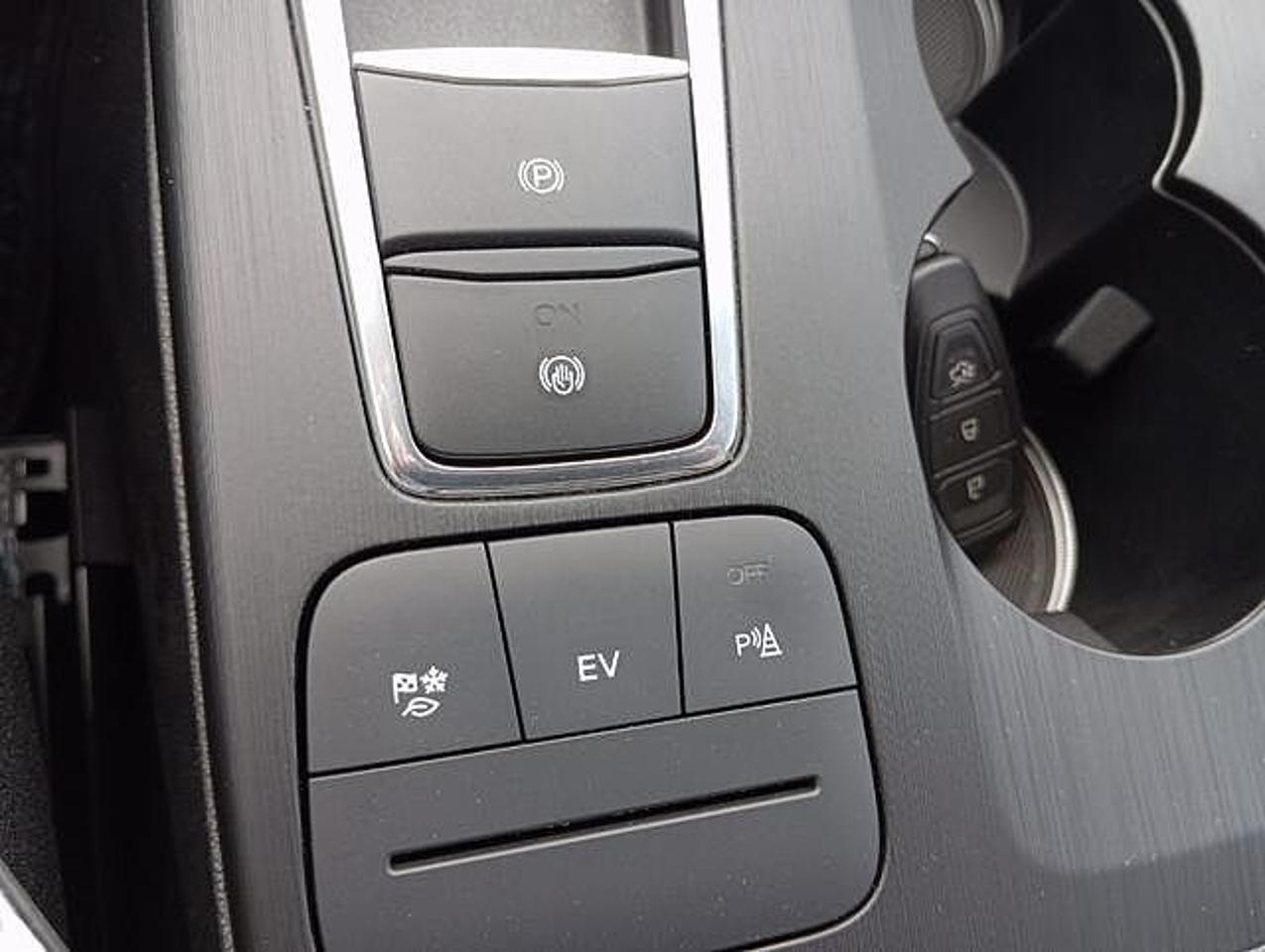 Ford Ford Kuga usata 23