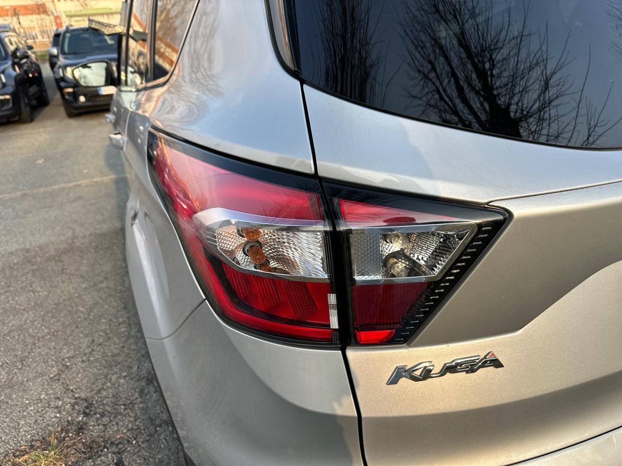 Ford Ford Kuga usata 12