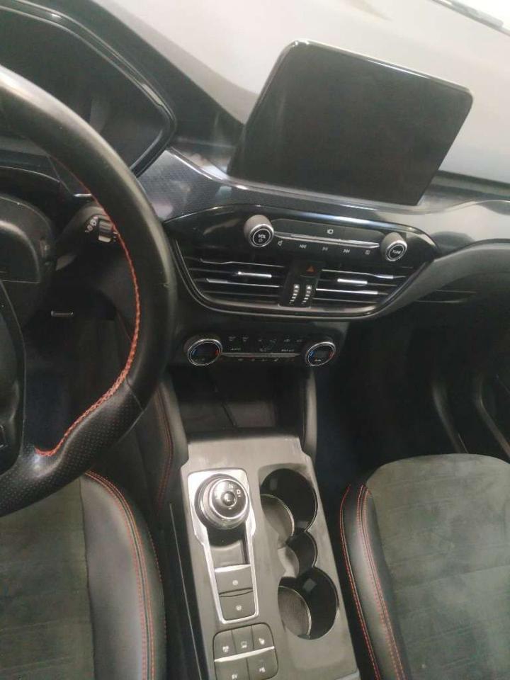 Ford Kuga - Foto 2