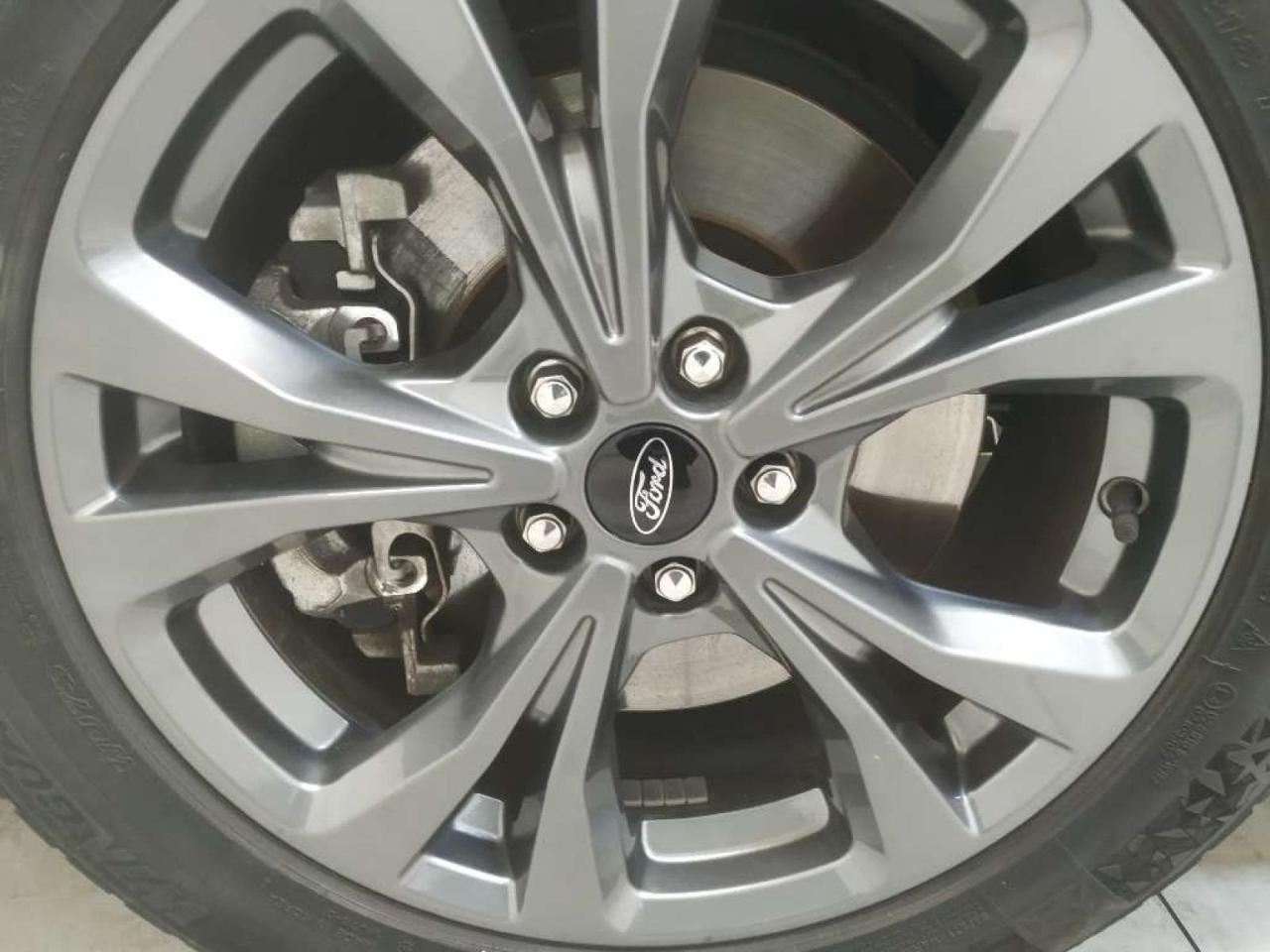 Ford Kuga - Foto 2