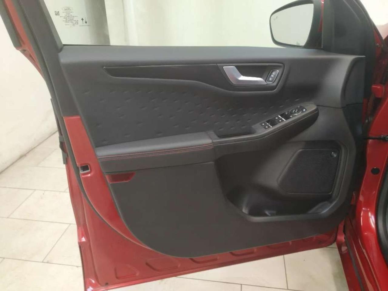 Ford Kuga - Foto 4