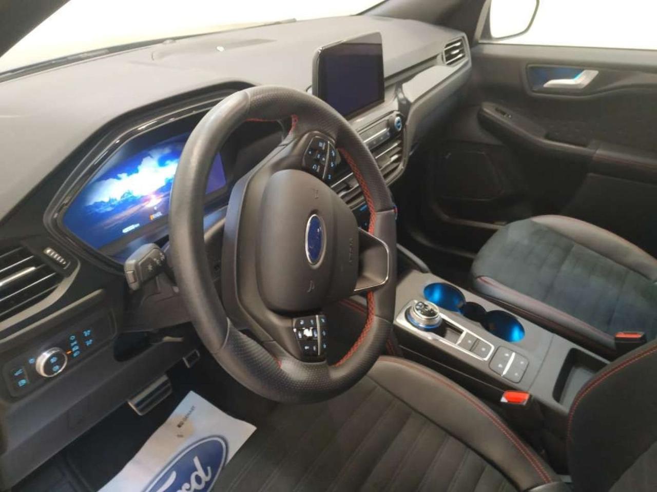 Ford Kuga - Foto 4