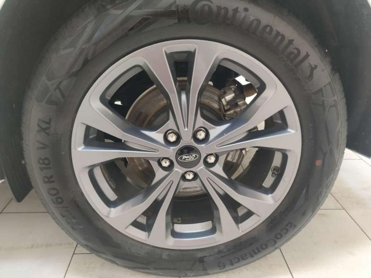Ford Kuga - Foto 2