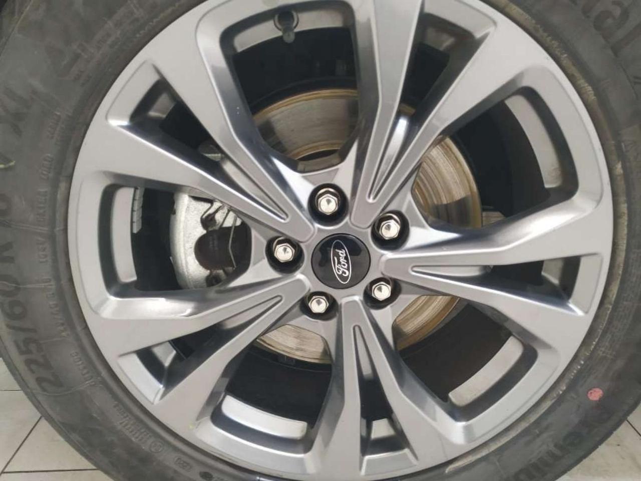 Ford Kuga - Foto 3
