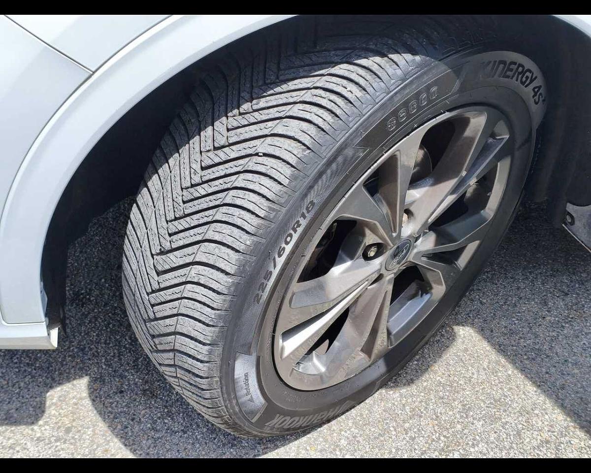 Ford Kuga - Foto 2