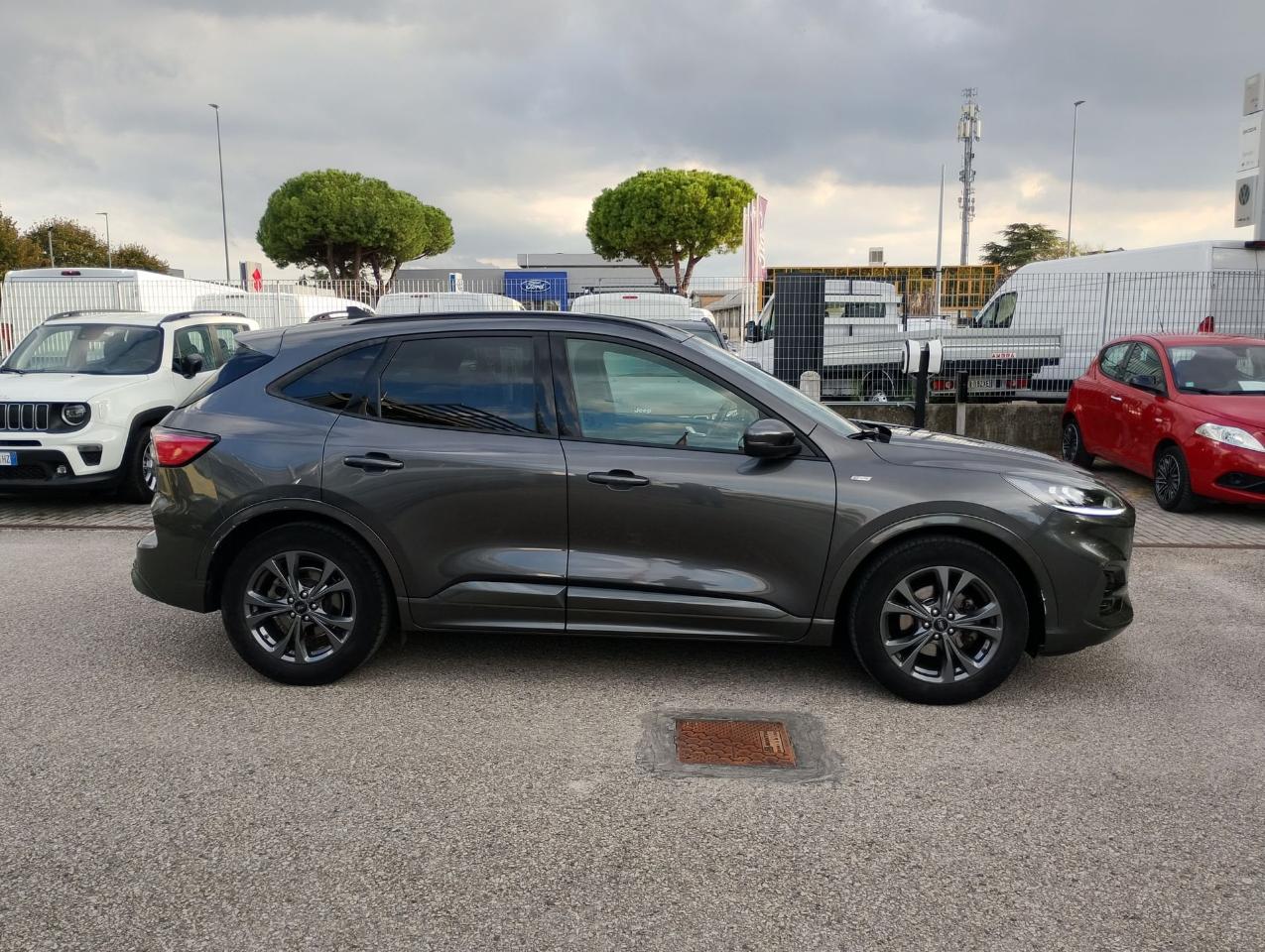 Ford Kuga - Foto 4