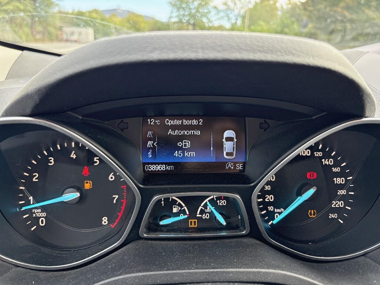 Ford Kuga - Foto 5