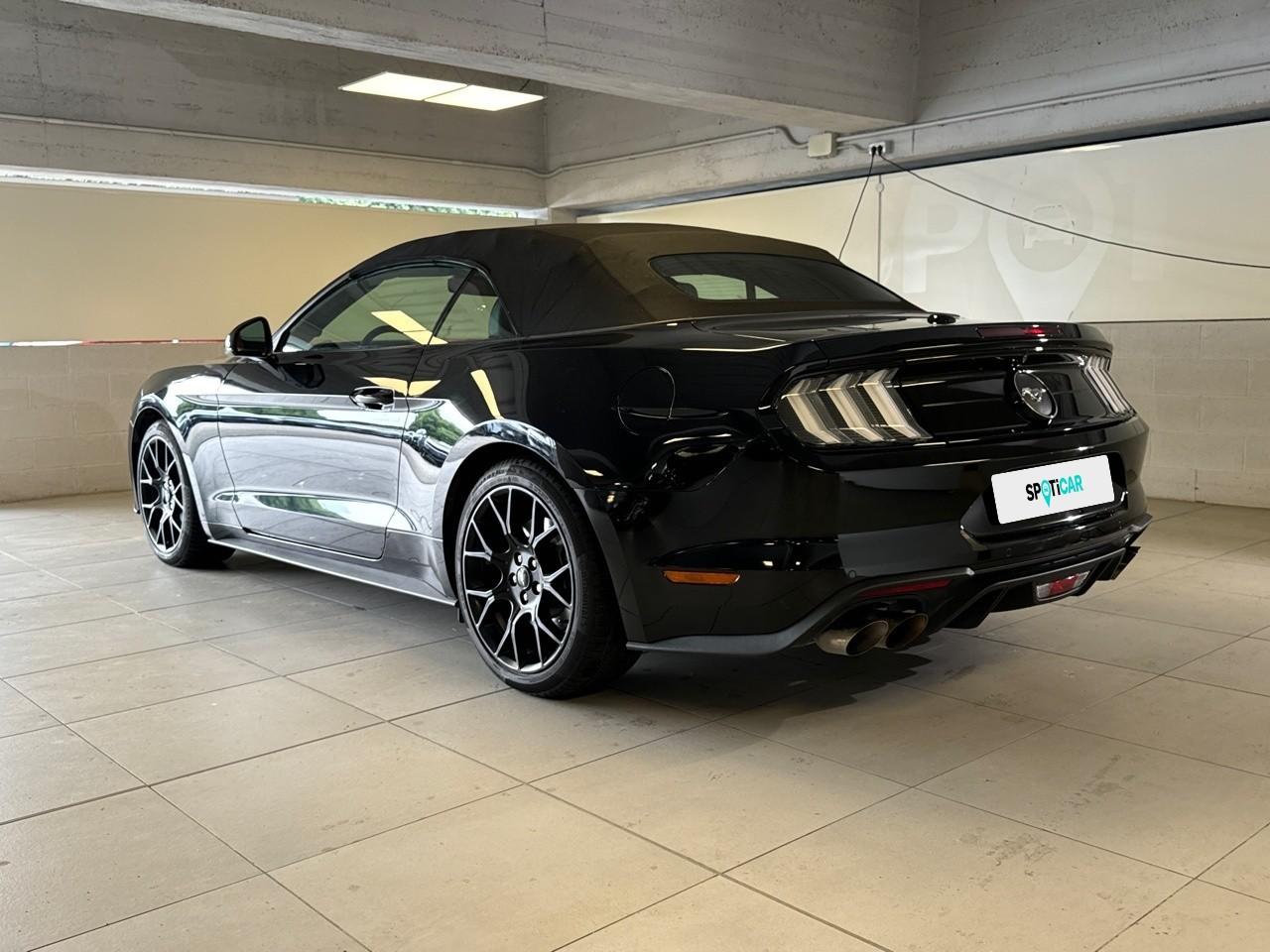 Ford Ford Mustang usata, con comandi audio al volante