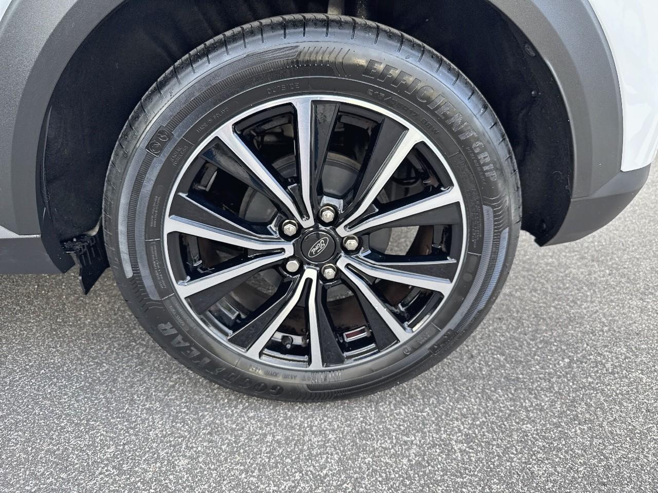 Ford Ford Puma usata, con 4,2 display multifunzionale pannello strumenti 1 e 10,7, 8,0 display multifunzionale touch screen, plancia 1 e 20,3