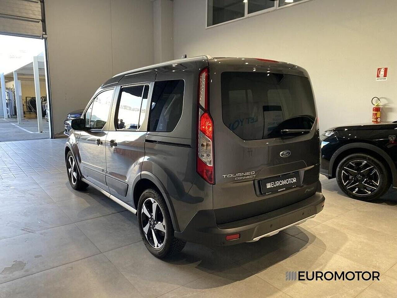 Ford Ford Tourneo usata, con 5 sedili