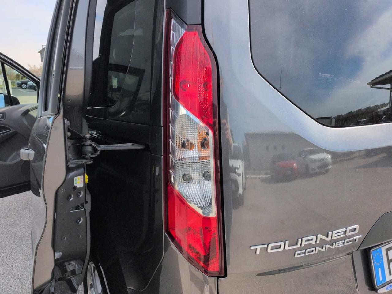 Ford Ford Tourneo usata 8