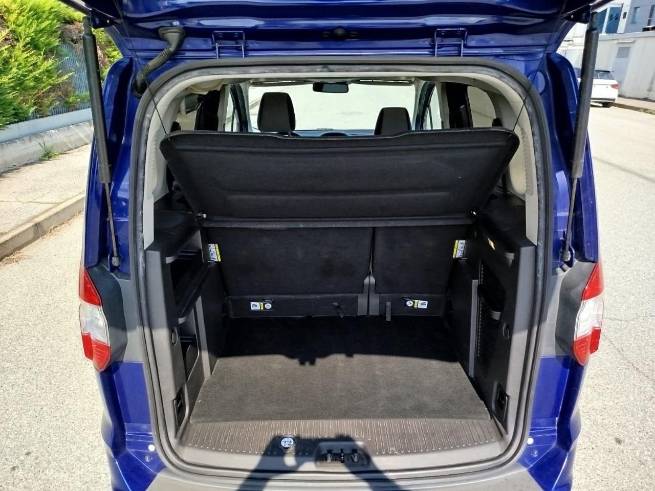 Ford Ford Tourneo usata 9
