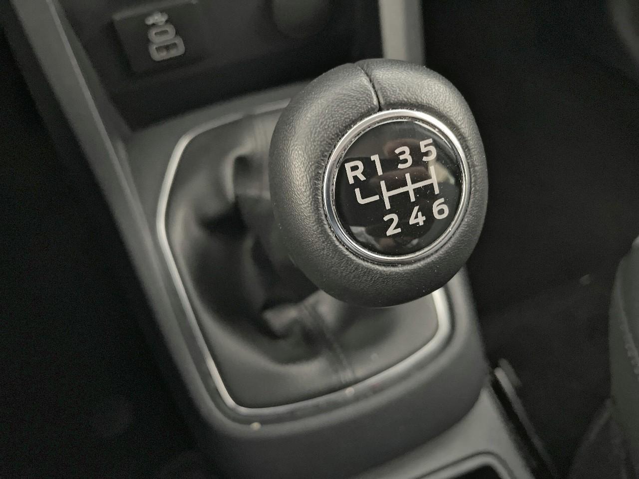 Ford Ford Tourneo usata, con barre longitud.al tetto cromato/argento
