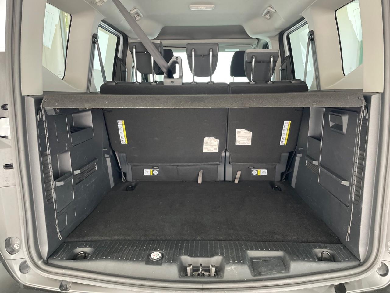 Ford Ford Tourneo usata, con Cinture sicurezza post. conducente con pretensionatori e reg. in altezza, cinture sicurezza post. passeggero con pretensionatori e reg. in altezza, cinture sicurezza post. centrale