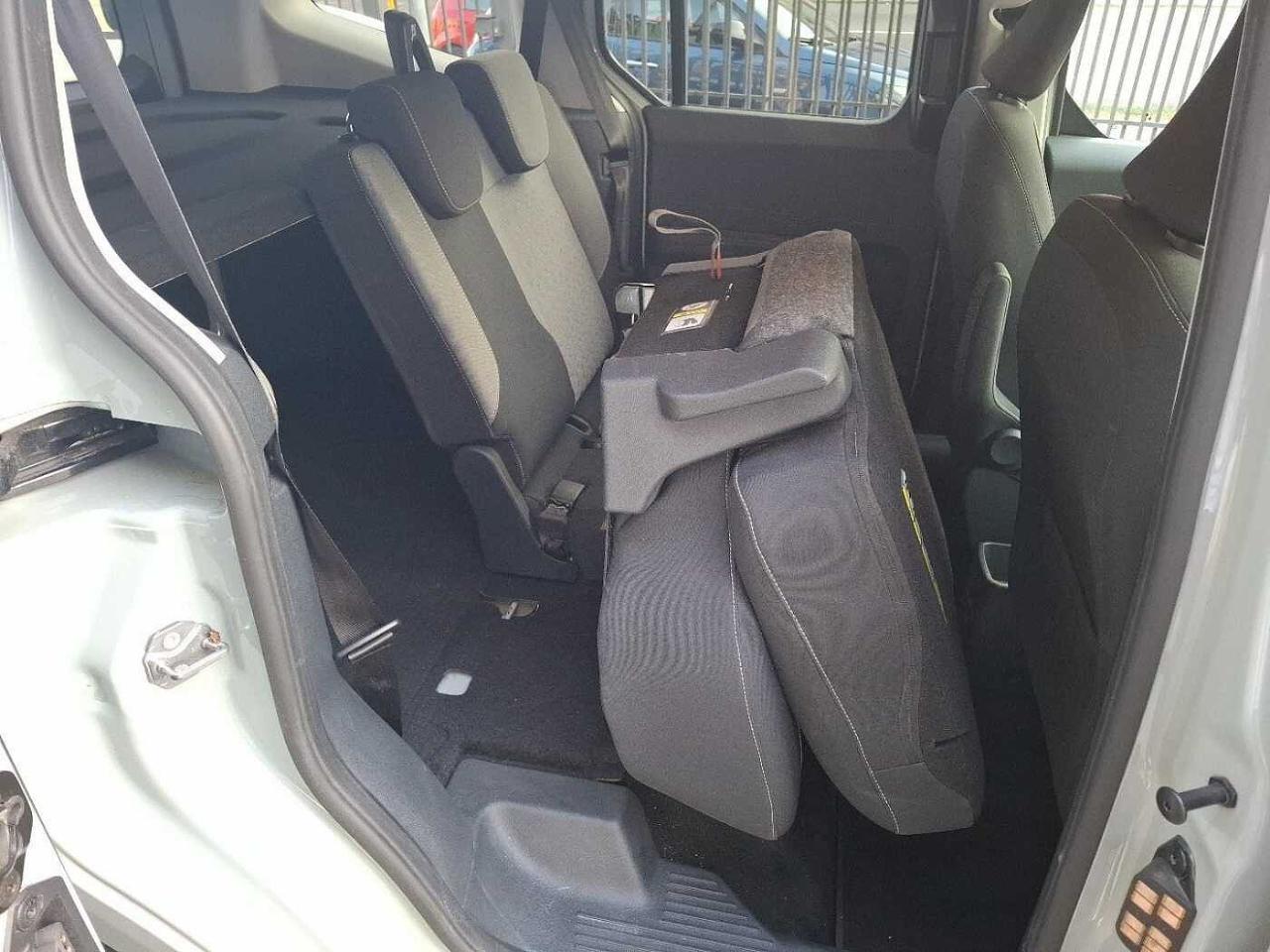 Ford Ford Tourneo usata, con 5 porte