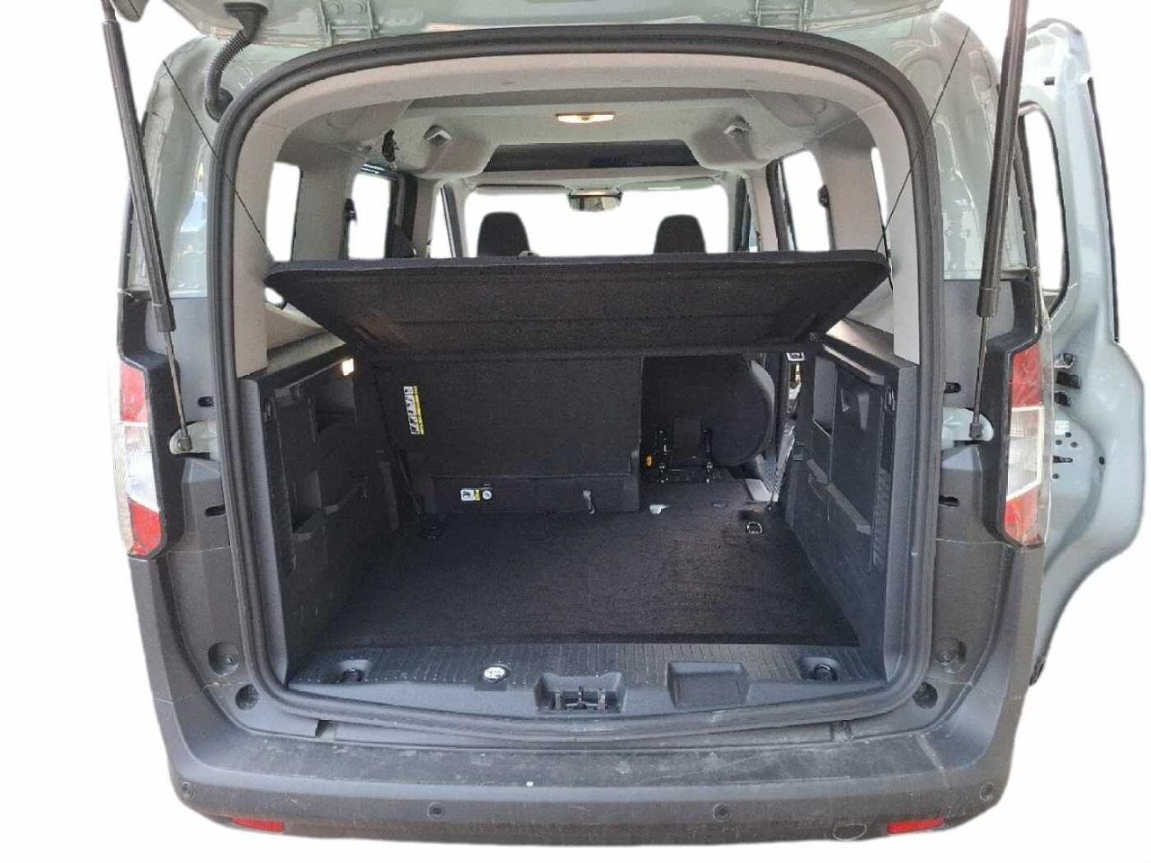 Ford Ford Tourneo usata, con 5 sedili