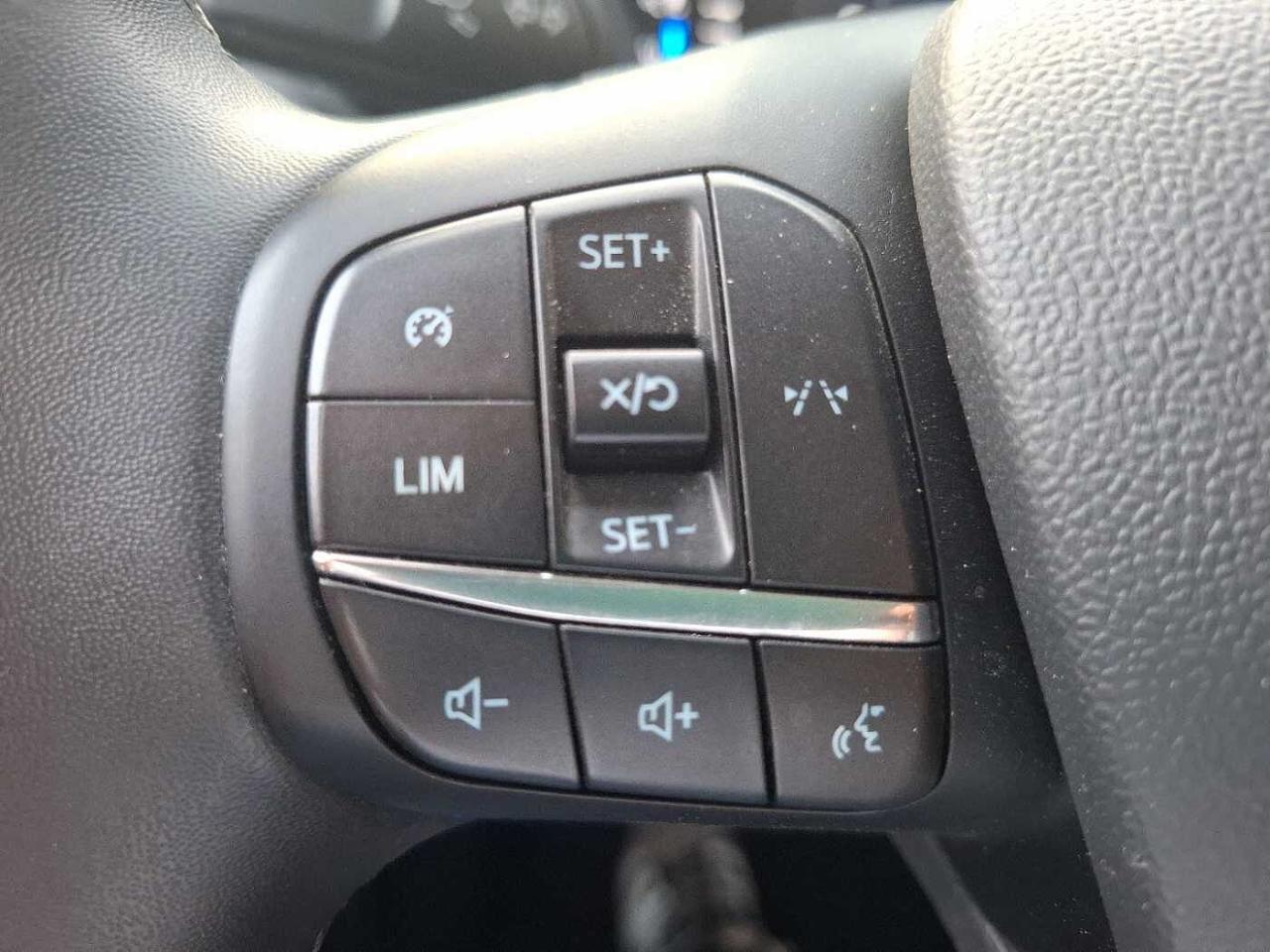 Ford Ford Tourneo usata, con sensori luce