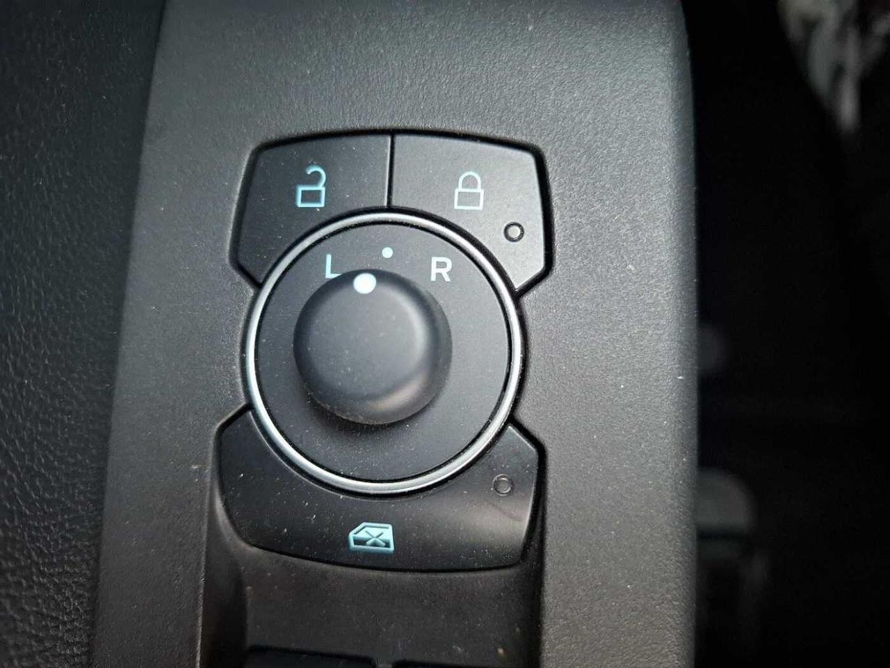 Ford Ford Tourneo usata, con vetri elettrici