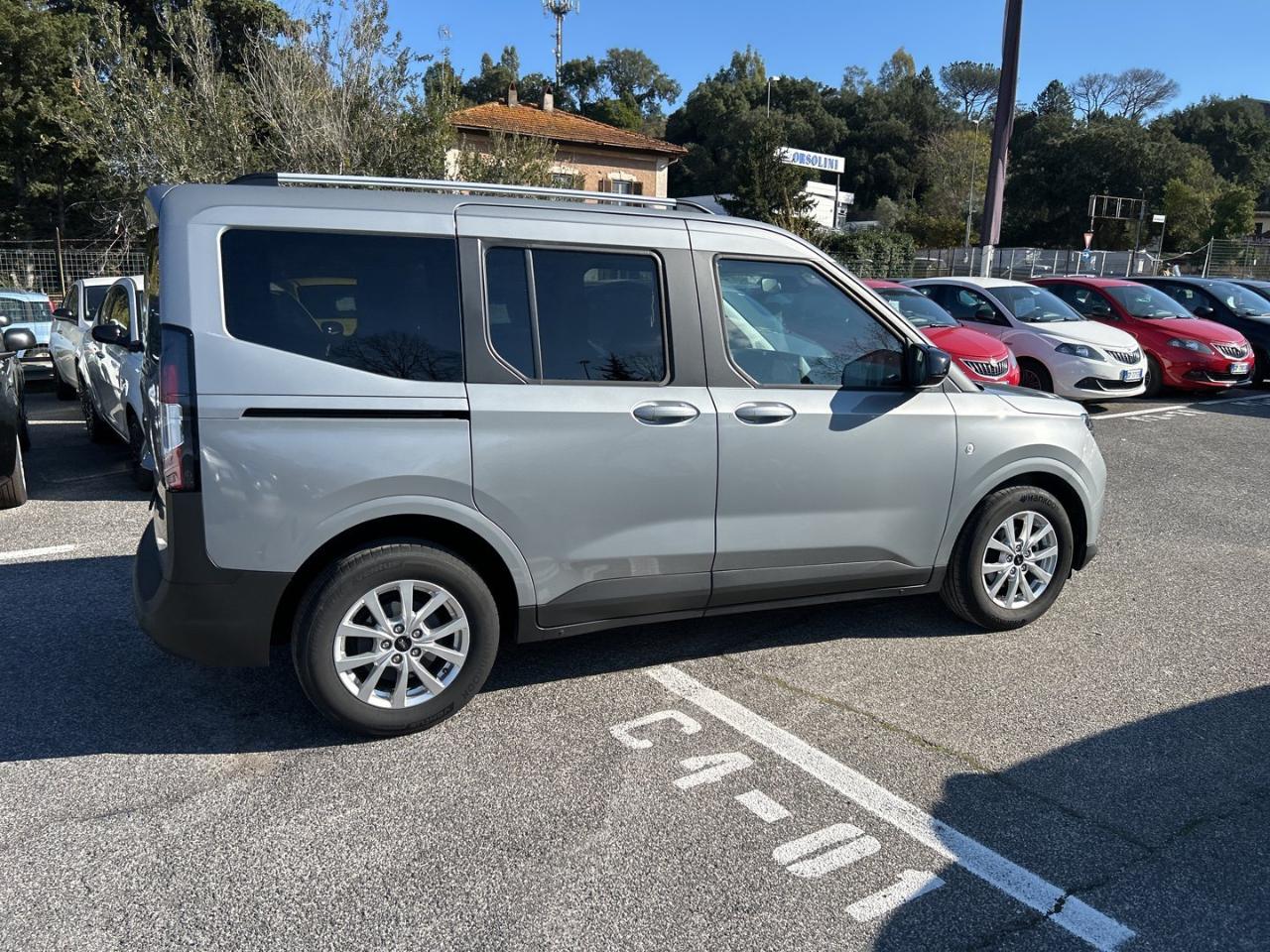 Ford Ford Tourneo usata 16