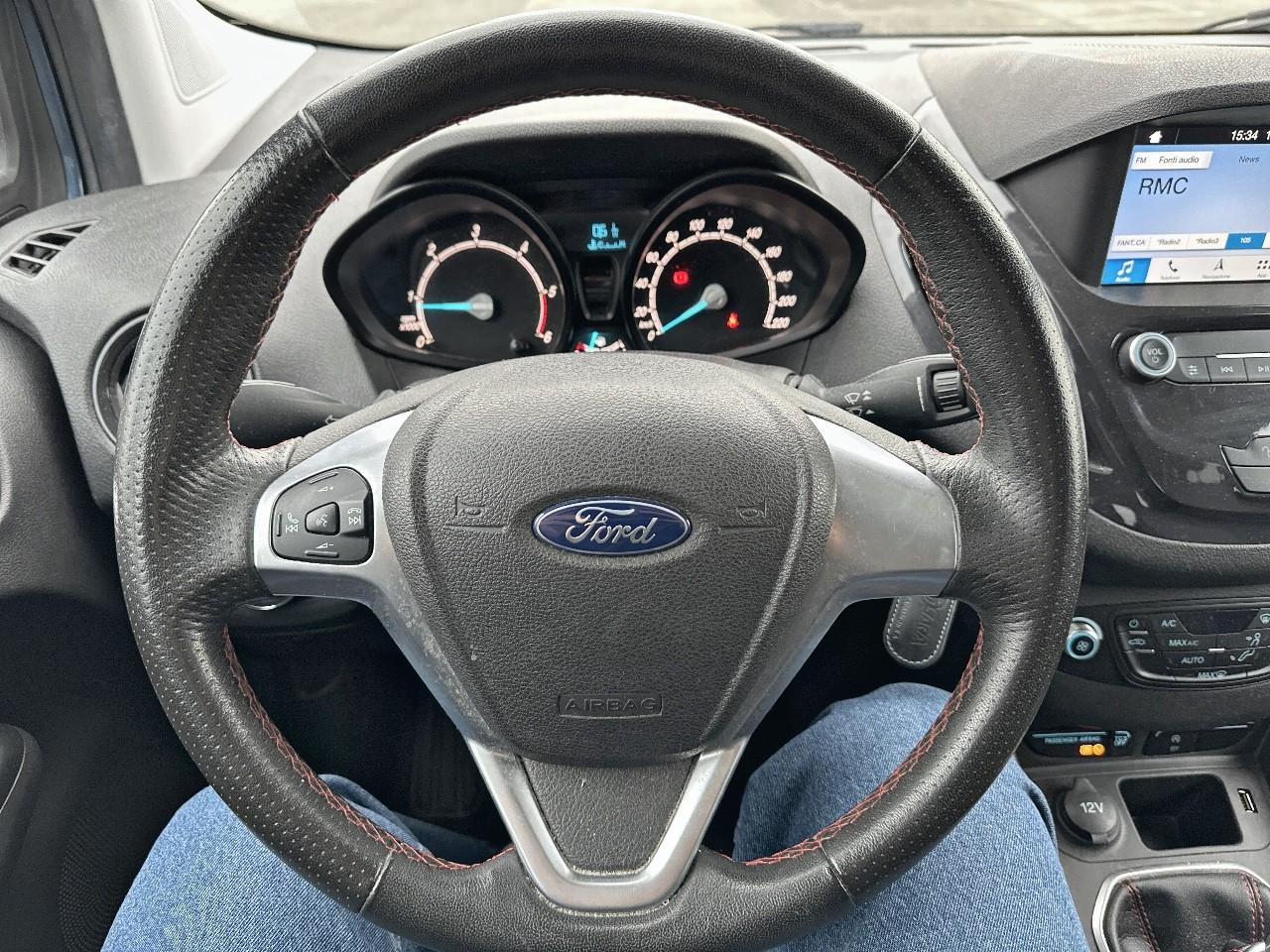 Ford Ford Tourneo usata, con Isofix