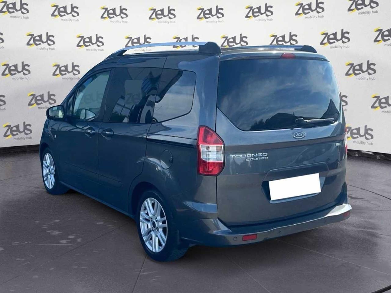 Ford Ford Tourneo usata 12