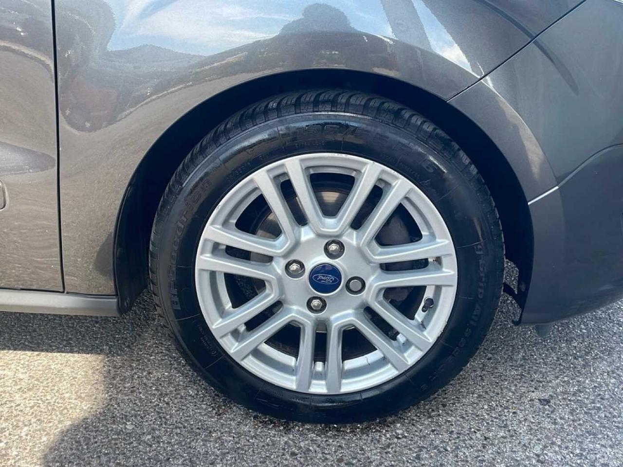 Ford Ford Tourneo usata 17