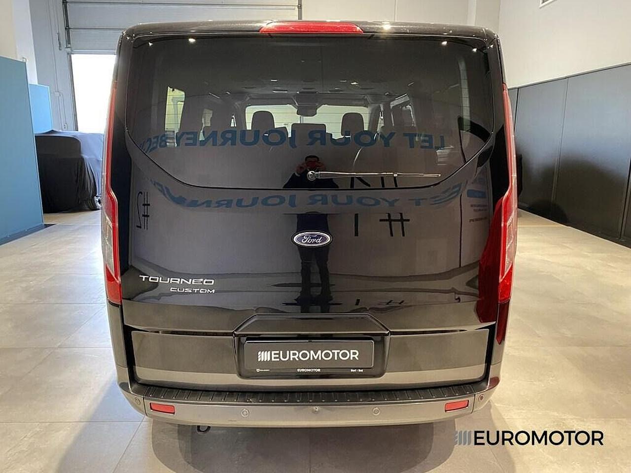 Ford Ford Tourneo usata, con 5 porte