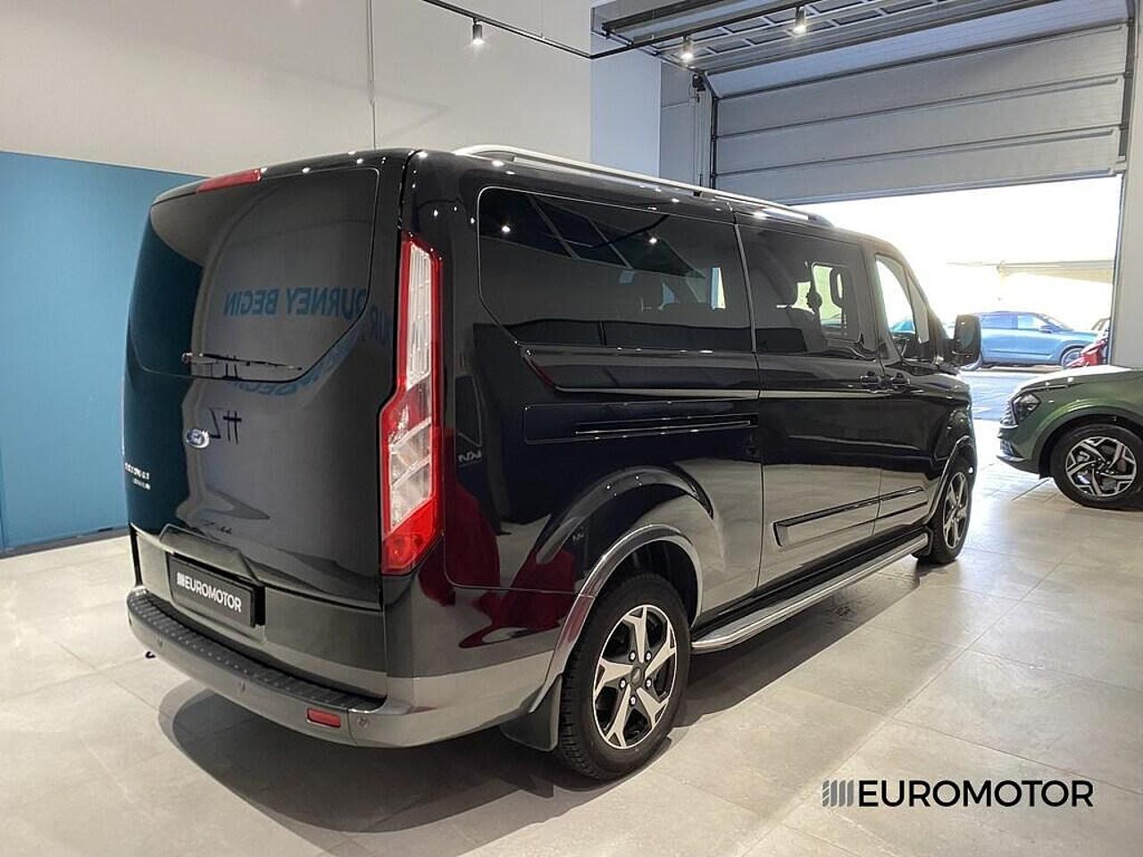 Ford Ford Tourneo usata, con 4 cilindri
