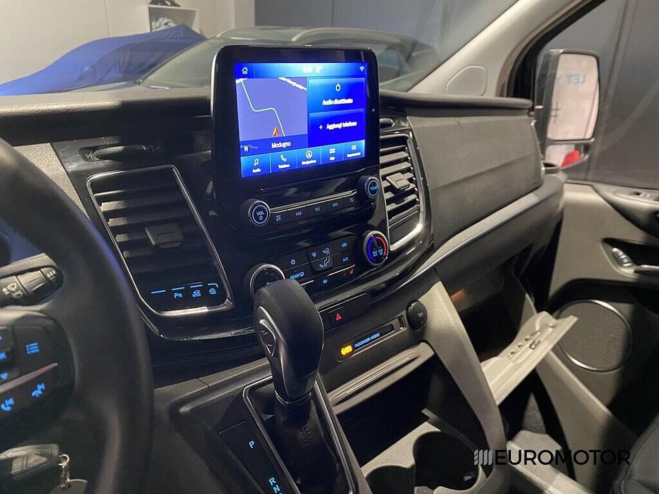 Ford Ford Tourneo usata, con fari fendinebbia
