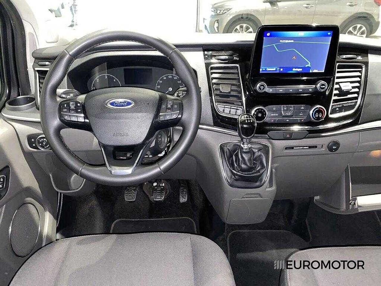 Ford Ford Tourneo usata, con trazione anteriore