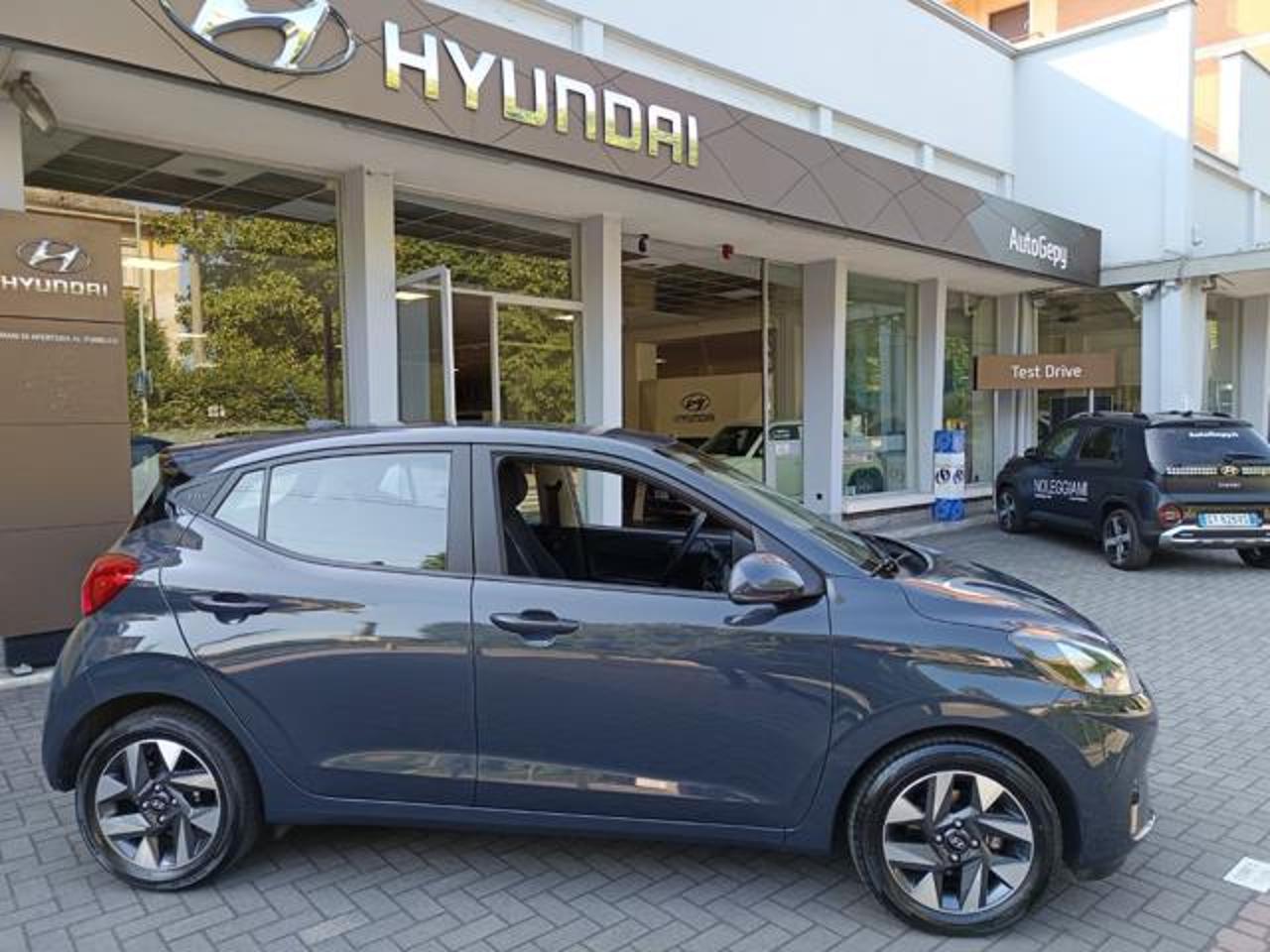 Hyundai Hyundai H350 usata, con radio cd e mp3