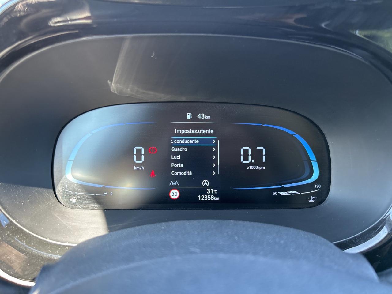 Hyundai Hyundai H350 usata, con start/stop automatico