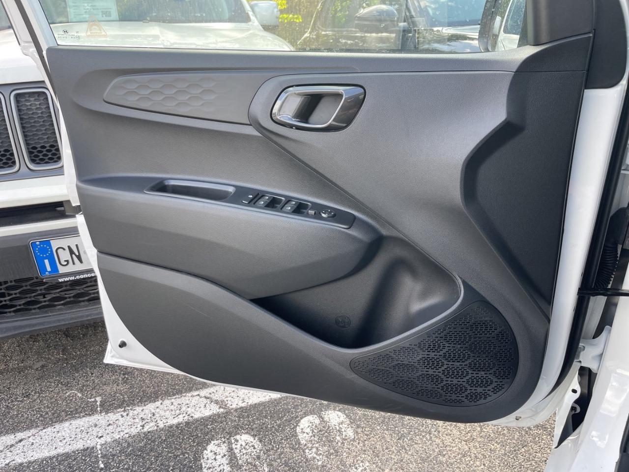 Hyundai Hyundai H350 usata, con Tettuccio apribile