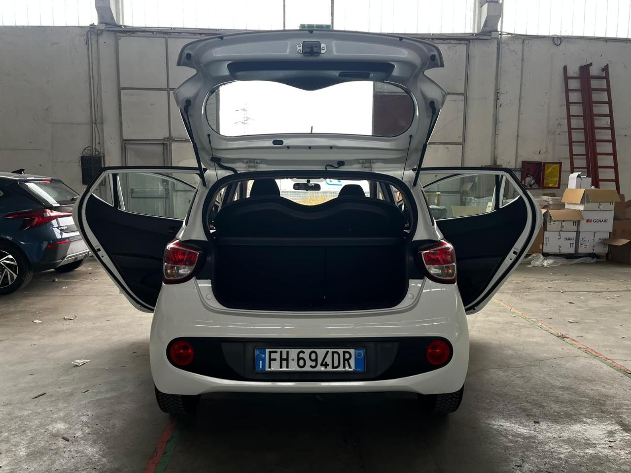 Hyundai Hyundai H350 usata 19