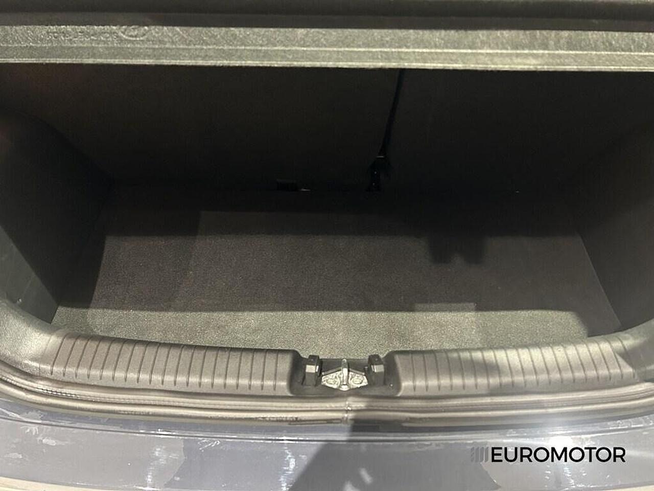 Hyundai Hyundai I10 usata, con assistente di corsia