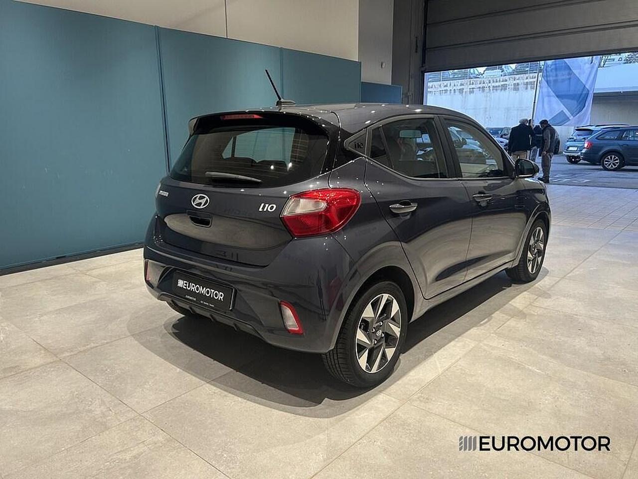 Hyundai Hyundai I10 usata, con specchi elettrici