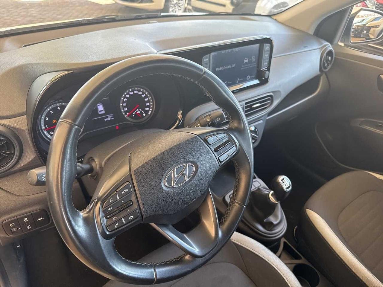 Hyundai Hyundai I10 usata, con specchi elettrici