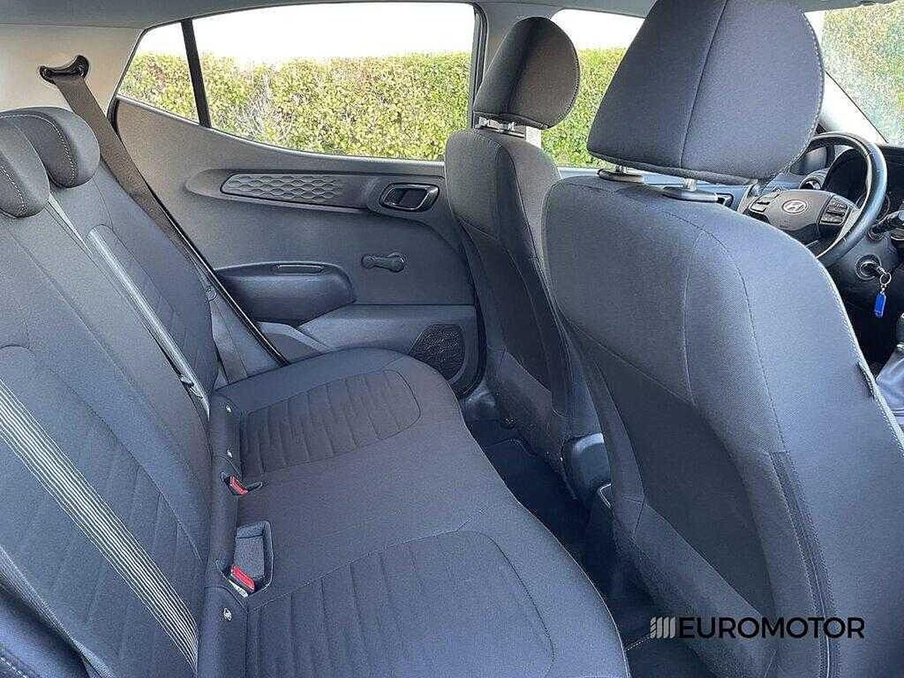 Hyundai Hyundai I10 usata, con Caricabatterie di bordo da 22 kW